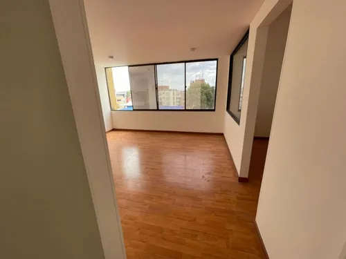 Oficina En Arriendo/venta En Lago Gaitan. Cod A17149
