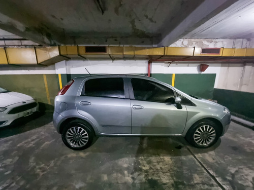 Imagen 1 de 5 de Venta Cochera Cubierta En Villa Crespo