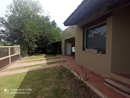 Venta Casa En Villa Allende. Calle Eeuu