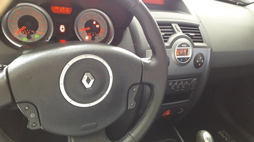 Renault Mégane 1.6 Dynamique Grand Tour 16v Flex 4p Manual