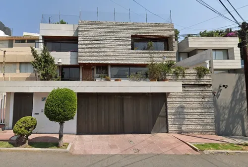 Casa En Venta En Lomas De Tecamachalco Huixquilucan.