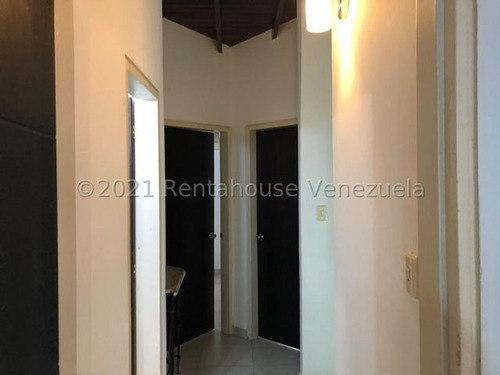 Increible Villa Ubicada En Conjunto Residencial De Solo 19 Casas, Cuenta Con Planta Electrica 100%, Pozo De Agua, Gas Directo, Con Agradables Areas Sociales (piscina, Parrillera)