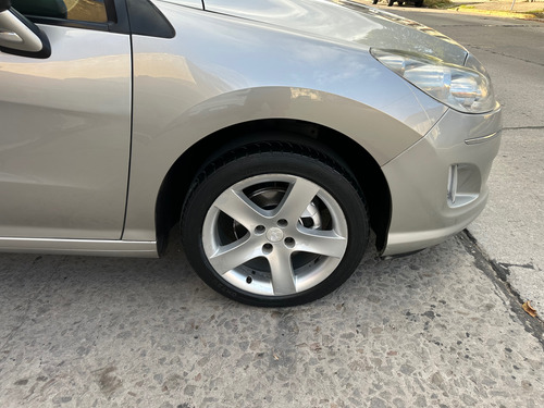Peugeot 408 1.6 Feline Hdi 115cv