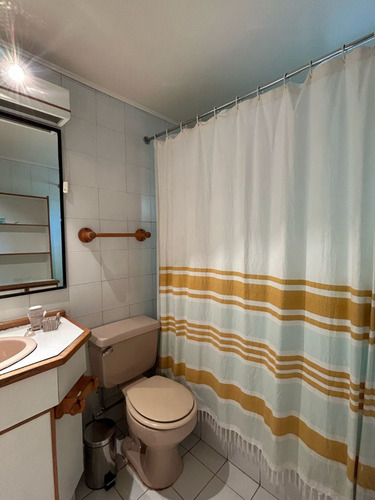 Arriendo Casa De 2 Pisos, Condominio Parque Del Lago, Vca