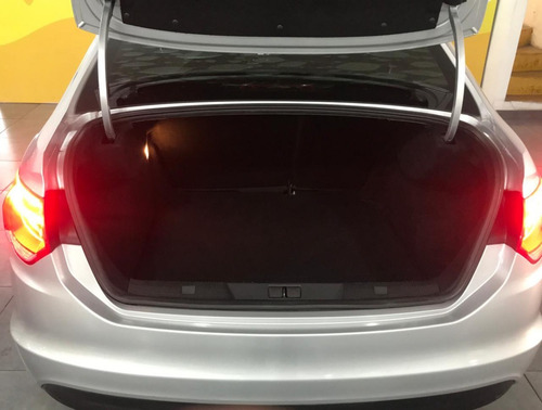 Imagen 9 de 14 de Citroen C4 Lounge Thp Tendance 1.6