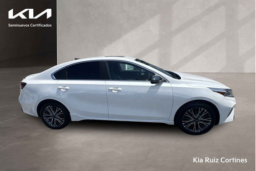 Kia Forte 4p GT Line L4/2.0 Aut