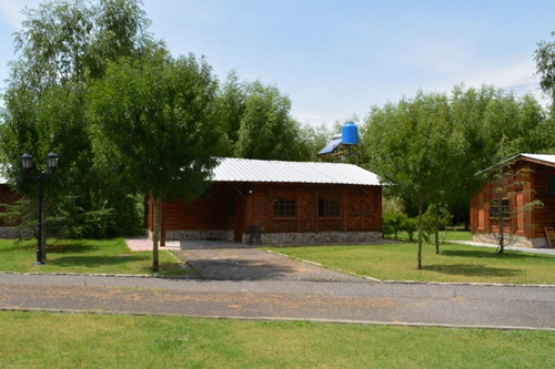 Imagen 4 de 30 de Venta De Hermoso Complejo De Cabañas Con Galpón En Guernica
