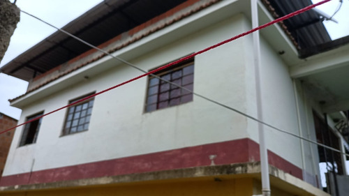 Vende-se Terreno Com 4 Imóveis