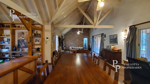 Hermosa Casa Con Amplio Lote En Maschwitz
