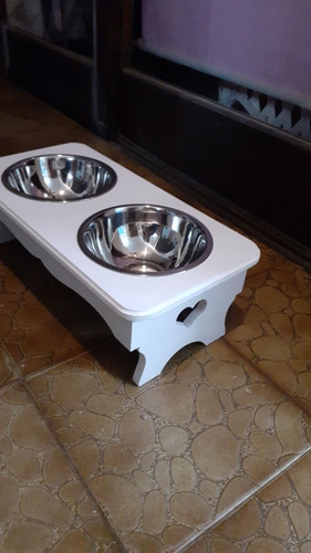 Imagen 1 de 1 de Comedero Para.perros Y Gatos