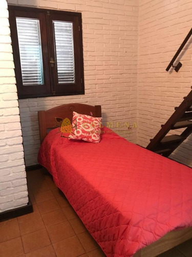 Encantadora Casa Sobre Francia A Metros Del Mar! Consulte- Ref: 2599
