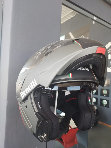 Imagen 12 de 17 de Benelli 752 S