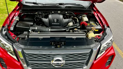 Nissan Frontier 2.5 LE DIESEL AUTOMÁTICA 4x4 FULL EQUIPO 2022