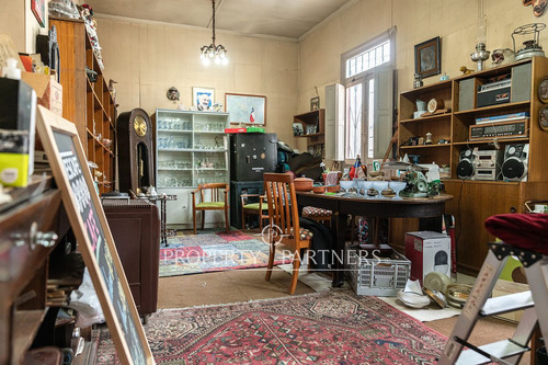 Venta De Emblemático Local Comercial