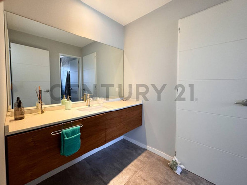 Virazón Nordelta Al Lago Casa De 3 Plantas En Venta