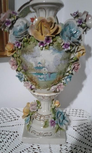 Potiche De Porcelana Con Flores En Relieve