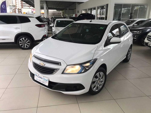 Imagem 1 de 13 de Chevrolet Onix 1.4 Mpfi Lt 8v Flex 4p Manual 2016/2016