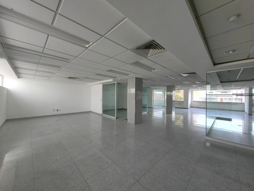 Edificio Oficinas En Col. Portales / 3,064m2c / 21 Privados