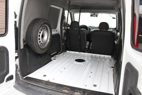 Renault Kangoo Confort 1.6 2015 La Plata 056