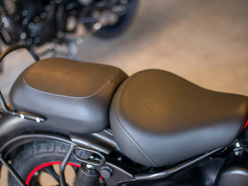 Imagen 16 de 25 de Royal Enfield Classic 350 Dark Stealth Reserva La Tuya Ya!