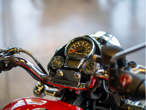 Imagen 13 de 25 de Royal Enfield Classic 350 Chrome Red