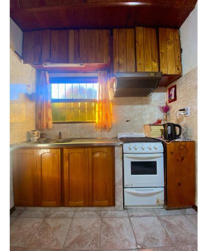 Latorre Prop. Vende Local C/ 2 Viviendas - Zona Hpc
