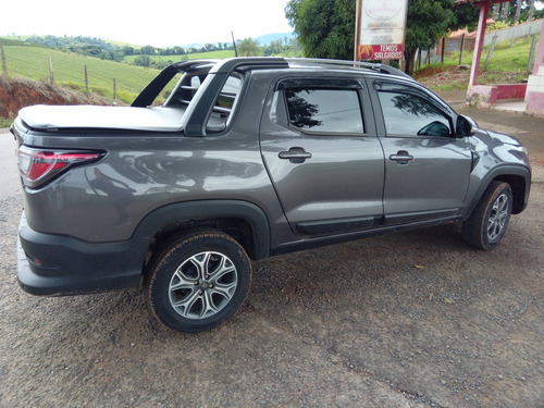 Fiat Strada 1.3 Volcano Cab. Dupla 16v Flex 4p