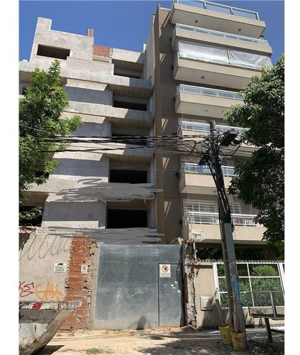 Imagen 2 de 15 de Monoambiente Divisible Balcón Posibilidad Cochera