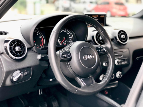 Imagen 9 de 15 de Audi A1 2013 1.4 Ambition Tfsi 122cv