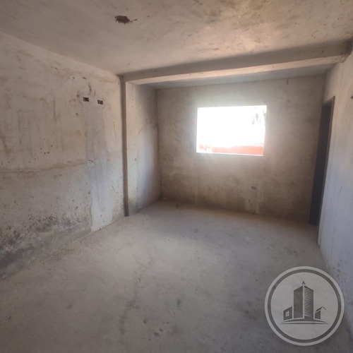 Exclusivo Townhouse En Venta Urb Cantarrana Maracay 06js
