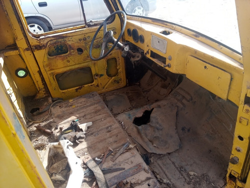 F 75 Cabine F 75 Cabine