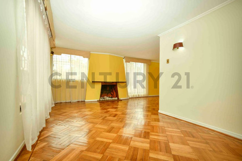 Amplia Casa Cercana Metro Hernando De Magallanes