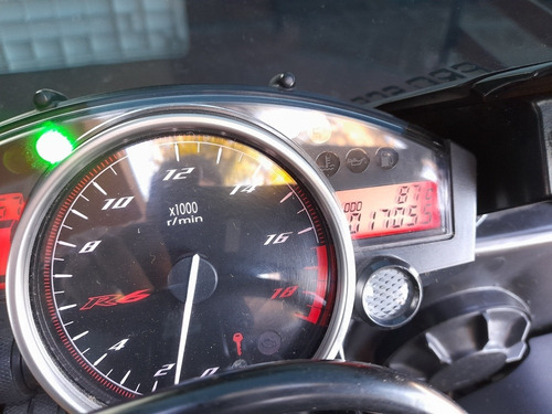 Imagen 4 de 10 de Yamaha R6