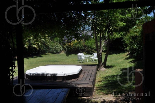 Imagen 11 de 29 de Punta Del Este, Jardines De Cordoba, 4 Dormitorios Y Dependencia*- Ref: 42991