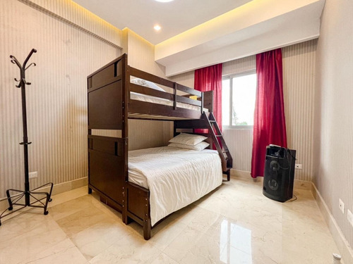 Apartamento Moderno En Piantini En Venta
