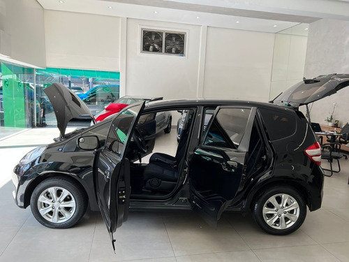 Imagem 9 de 22 de Honda Fit Lx