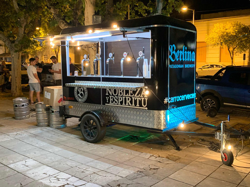 Al Trailers Food Trucks.
