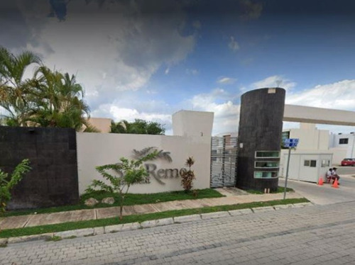 Casa En Venta Calle 18-d 289, Colonia Altabrisa, Mérida Yucatán. Fm17