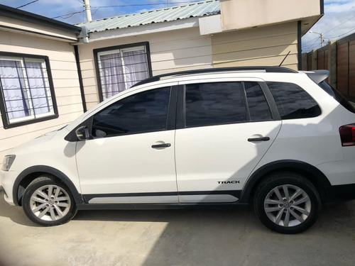 Volkswagen Suran 1.6 Track