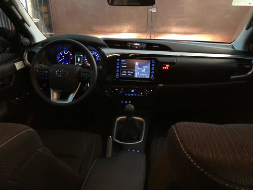 Toyota Hilux 2021 2.8 Cd Srv 177cv 4x4