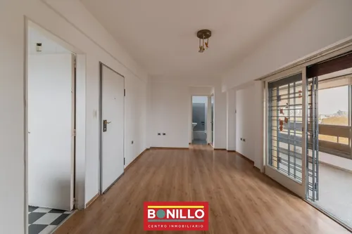 Departamento en alquiler en Monte Castro