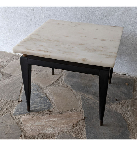 Mesa De Sala, Tipo Americana, Tapa De Mármol, 50x50x42cm (Usado)