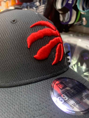 Imagen 7 de 9 de Gorra New Era Nba Tor Raptors Spotlight 3930. Small Médium .