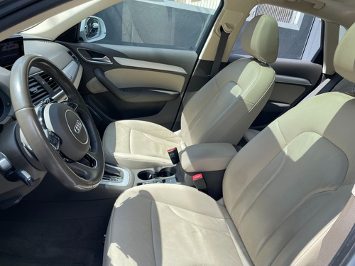 Imagem 11 de 15 de Audi Q3 2.0 Tfsi Ambiente Quattro 2014