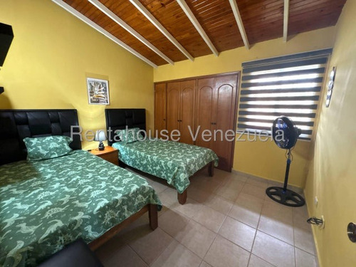 Fredxia Castillo Vende Bella Hermosa Casa En Cabudare # 26-233