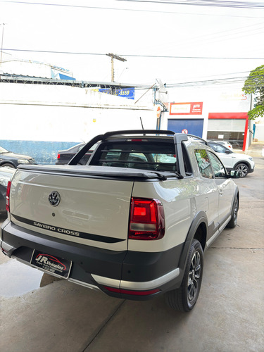 Volkswagen Saveiro 1.6 16v Cross Cab. Dupla Total Flex 2p
