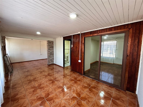 Casa En Venta De 3 Dorm. En Curicó