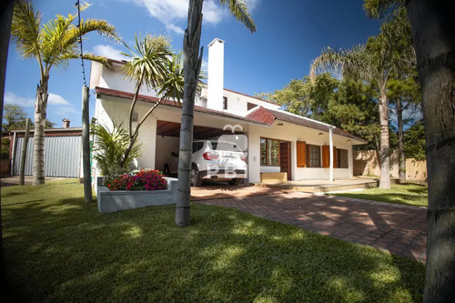 Venta De Casa 7 Dormitorios Playa Mansa - Ref : Pbi12802