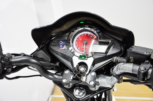 Imagen 8 de 15 de Moto Hero Hunk 150cc I3s 0km Con Baul