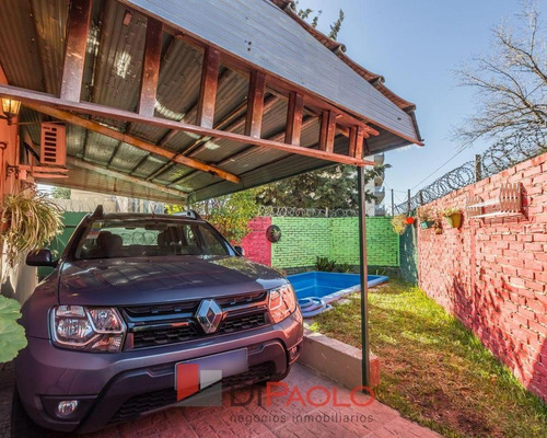 Venta · Casa En Villa Bosch · Cochera · pileta